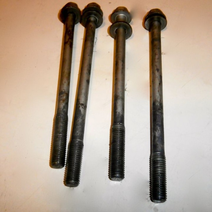 BOULON DE CULASSE QUAD 700 RAPTOR YAMAHA