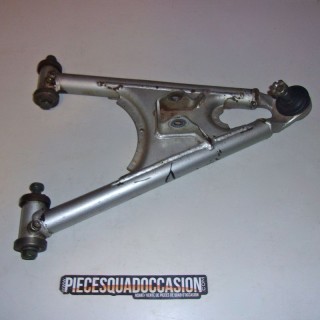 TRIANGLE INFERIEUR DROIT POUR  QUAD 200 BLASTER YAMAHA