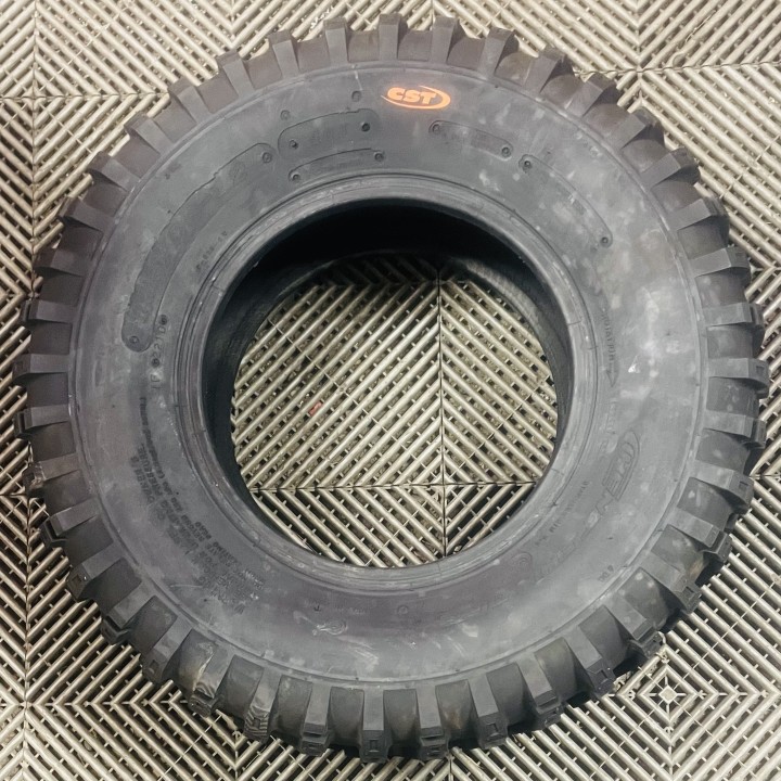 pneu cst 25/10/12