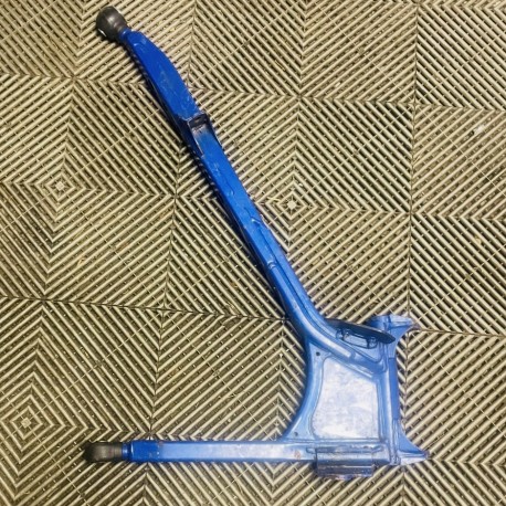 bras inférieur arrière droit ssv 1000 yxz (bleu)