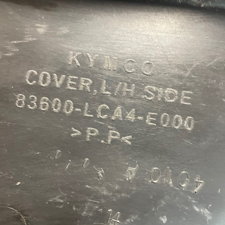 cache lateral gauche quad 150 mxu kymco