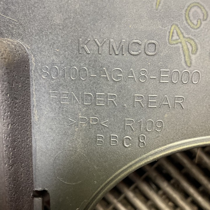 aile arrière quad 700 mxu kymco (vert métalisè)