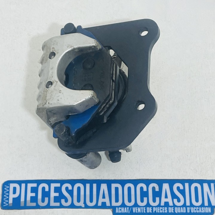 ETRIER AVANT DROIT QUAD 250 ET 300 KXR/MAXXER /MXU KYMCO