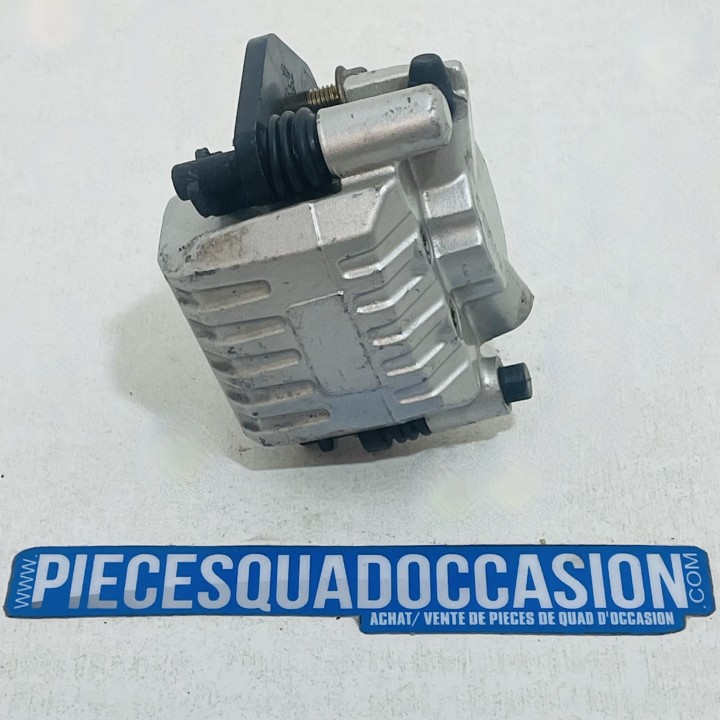 ETRIER AVANT DROIT QUAD 250 ET 300 KXR/MAXXER /MXU KYMCO