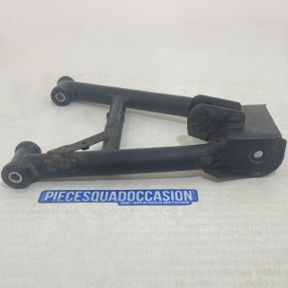 triangle supérieur droit quad 550/560/600 HY hytrack (arrière)