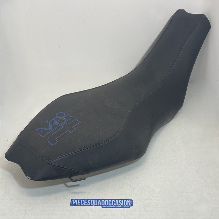 SELLE QUAD 450/500/525 OUTLAW POLARIS (NOIR/BLEU)