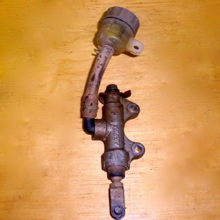 MAITRE CYLINDRE DE FREIN ARRIÉRE 660 RAPTOR YAMAHA