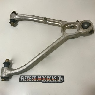 triangle supérier droit quad  800 renégade can-am