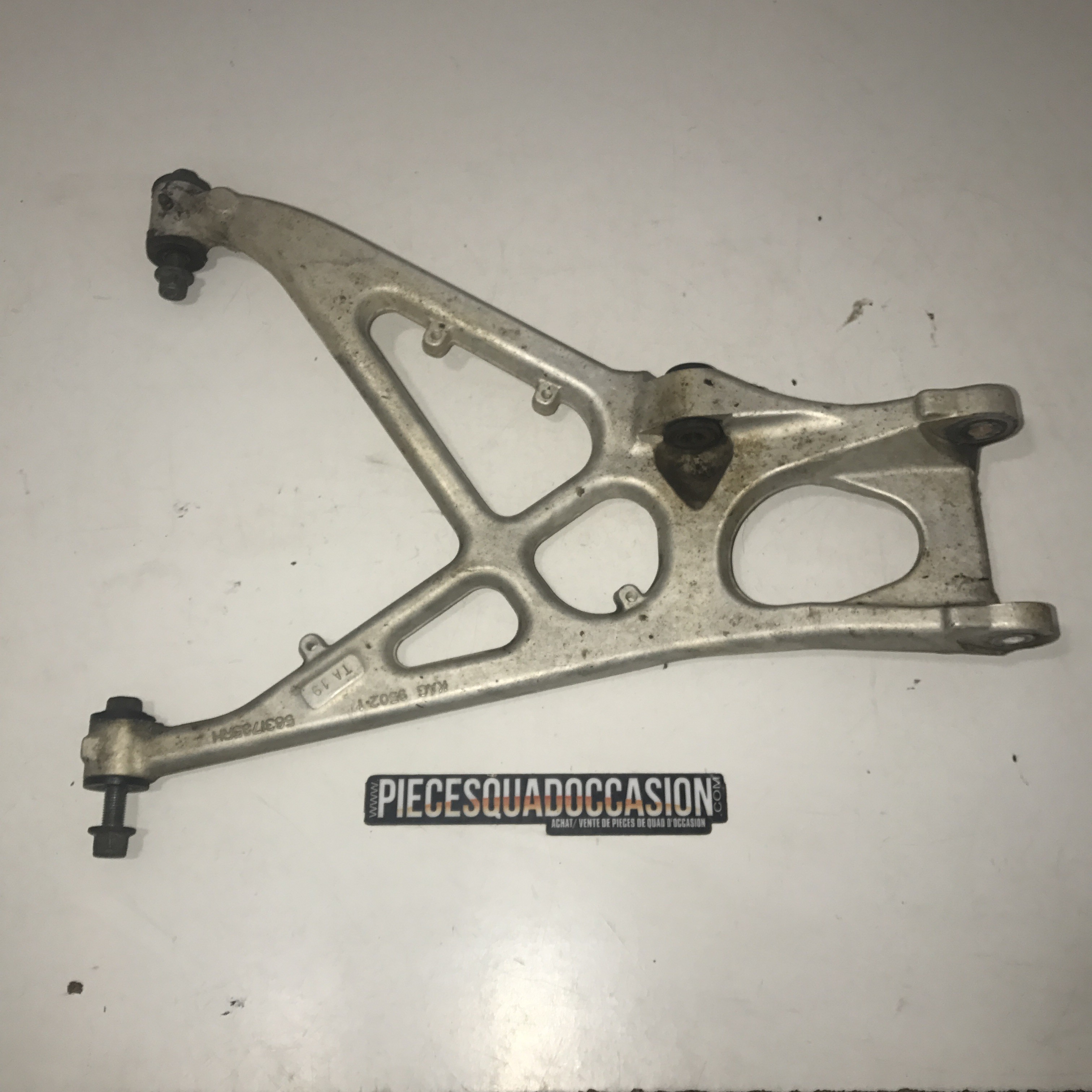 Triangle Arrière Inférieur Gauche Pour Polaris Sportsman 800 - Pièce D'origine Occasion - Bon état