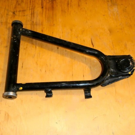 TRIANGLE SUPERIEUR DROIT POUR 350 BANSHEE YAMAHA