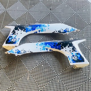 paire d'ouïe de radiateur quad 450 yfz yamaha (blanche/bleu ciel)