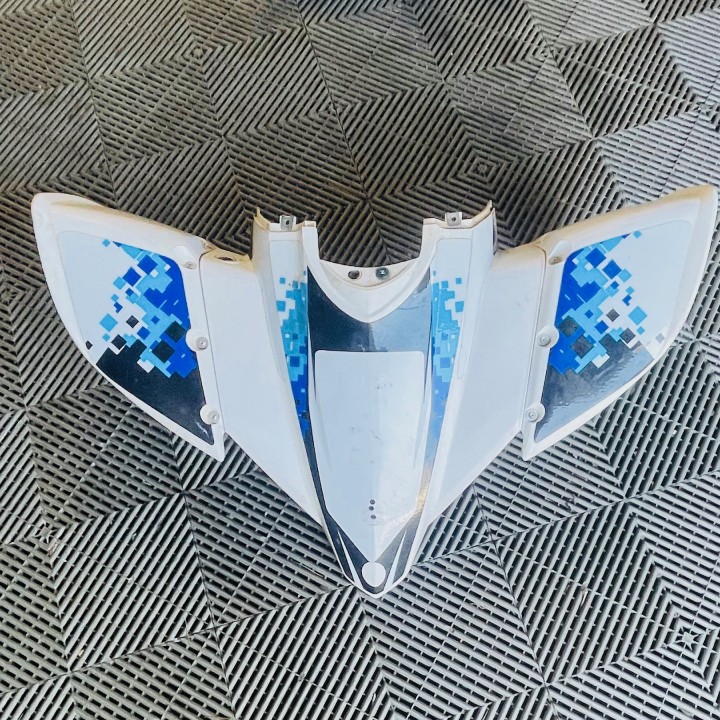 aile avant quad 450 yfz yamaha (blanche et bleu ciel)